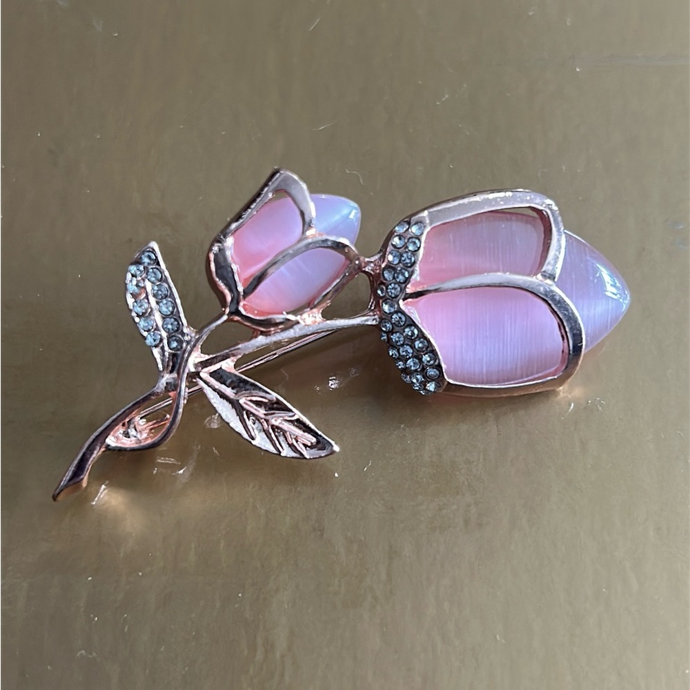 Chic Pink Rose Brooch with Sparkling Accents